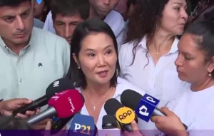 Keiko Fujimori abre el diálogo para la segunda vuelta y cuestiona la propuesta salarial de Sánchez