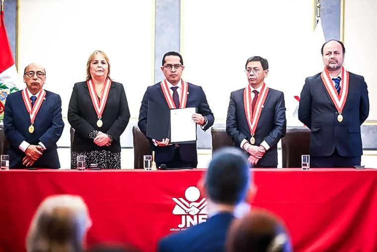 JNE confirma que proclamará los resultados presidenciales de la segunda vuelta como máximo el 3 de julio JNE confirma que proclamará los resultados presidenciales de la segunda vuelta como máximo el 3 de julio