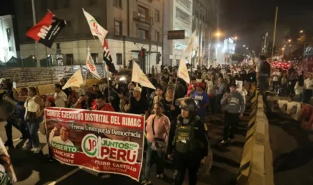 Juntos por el Perú llama a una movilización nacional en defensa del voto