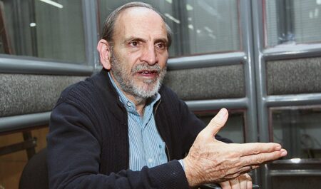 Yehude Simon cuestiona a Roberto Sánchez por falta de definición política: "No sé cuál será su máscara definitiva"