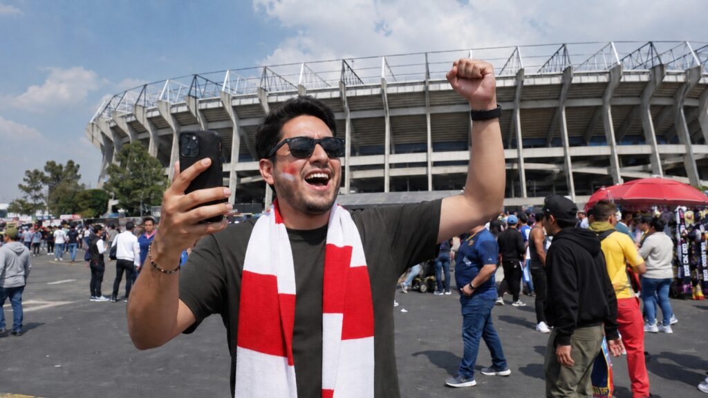 ¿Pensando en viajar y disfrutar de la fiesta del fútbol?: consejos para usar tus datos móviles en el extranjero ¿Pensando en viajar y disfrutar de la fiesta del fútbol?: consejos para usar tus datos móviles en el extranjero