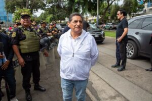 Carlos Álvarez renuncia a País para Todos por discrepancias internas Carlos Álvarez renuncia a País para Todos por discrepancias internas