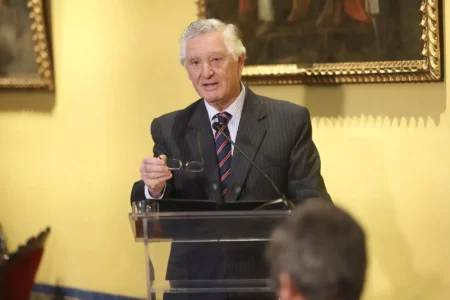 Carlos Pareja afirma que se respetó la cadena de custodia del voto de peruanos en el exterior