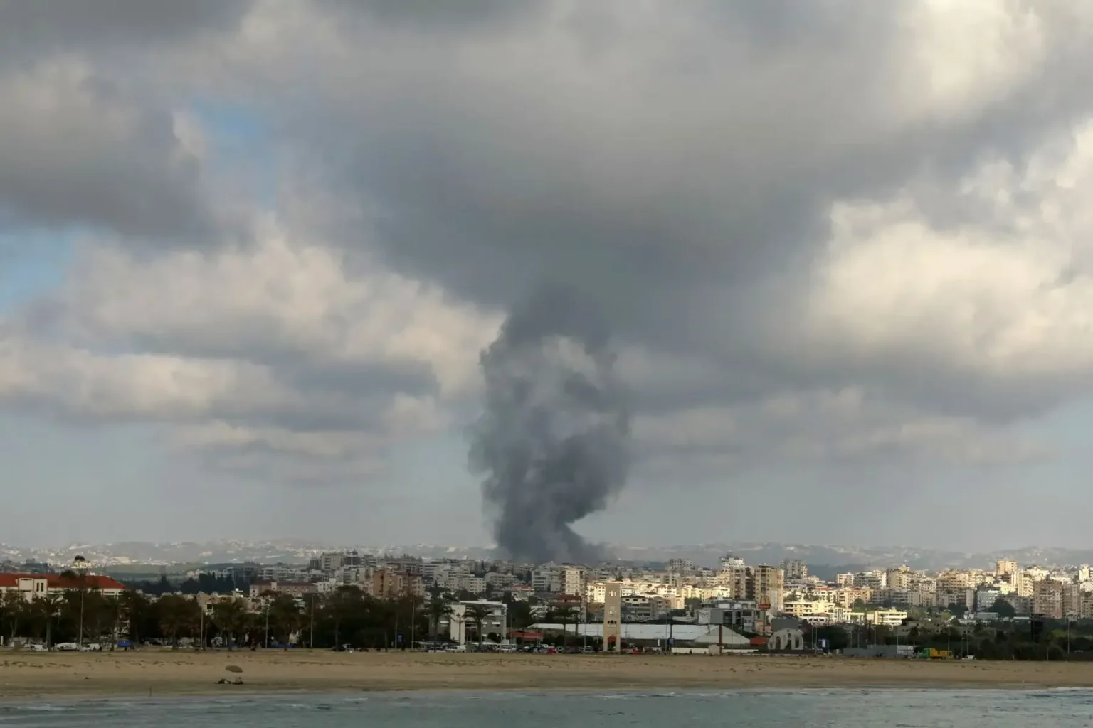 Escala el conflicto en Medio Oriente con lanzamiento de misiles de Irán a Israel