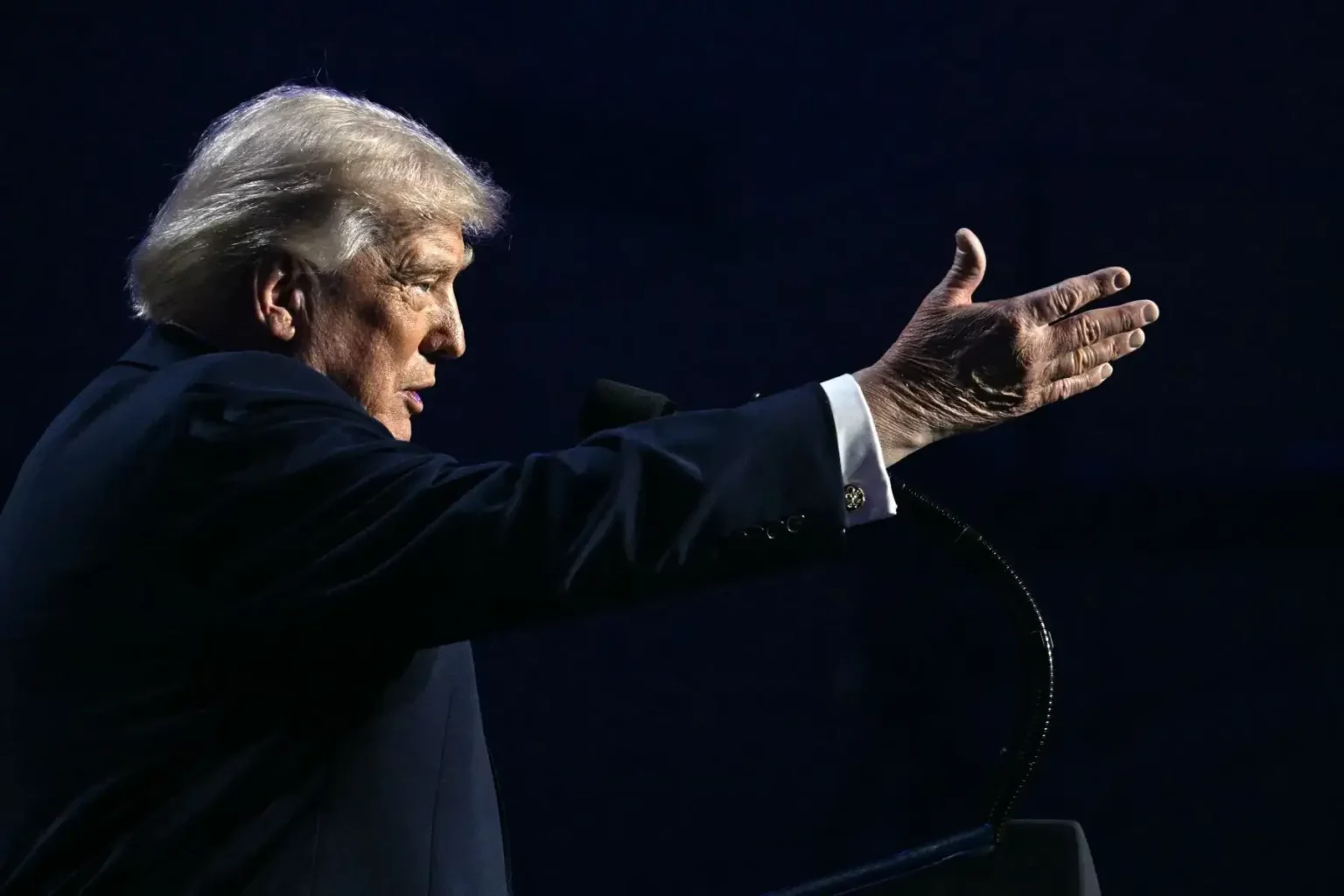 Donald Trump asegura que las conversaciones con Irán avanzan pese a nuevas amenazas en la región Donald Trump asegura que las conversaciones con Irán avanzan pese a nuevas amenazas en la región