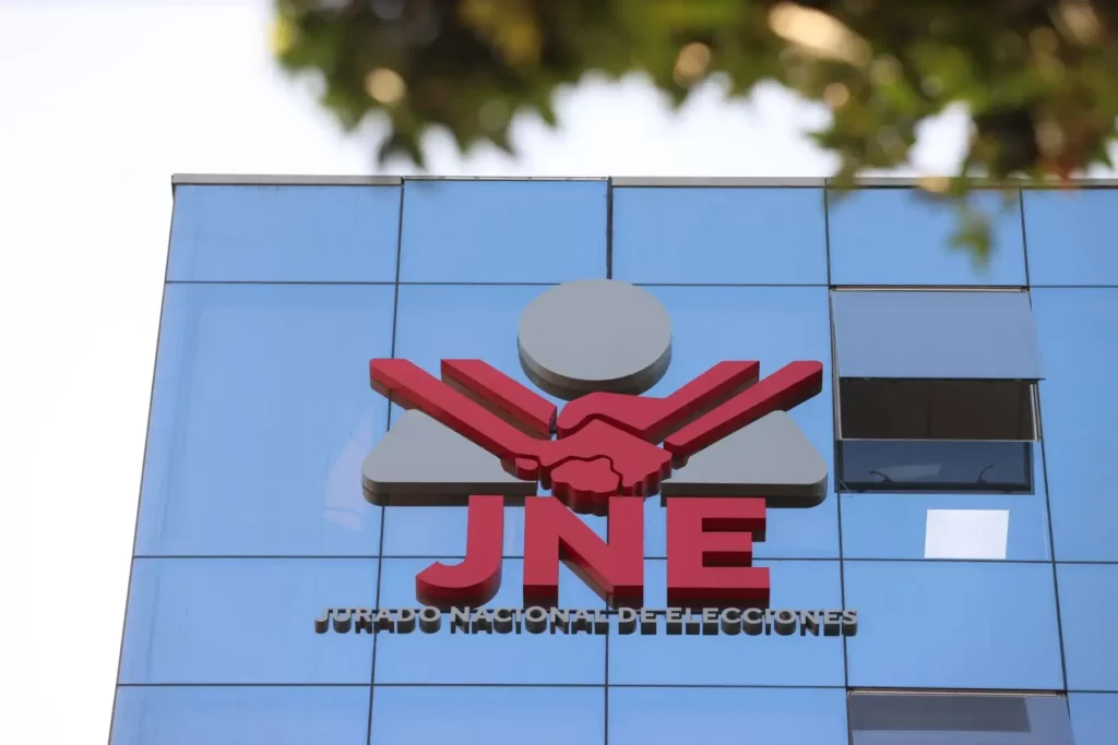 JNE prevé proclamar al próximo presidente a mediados de julio