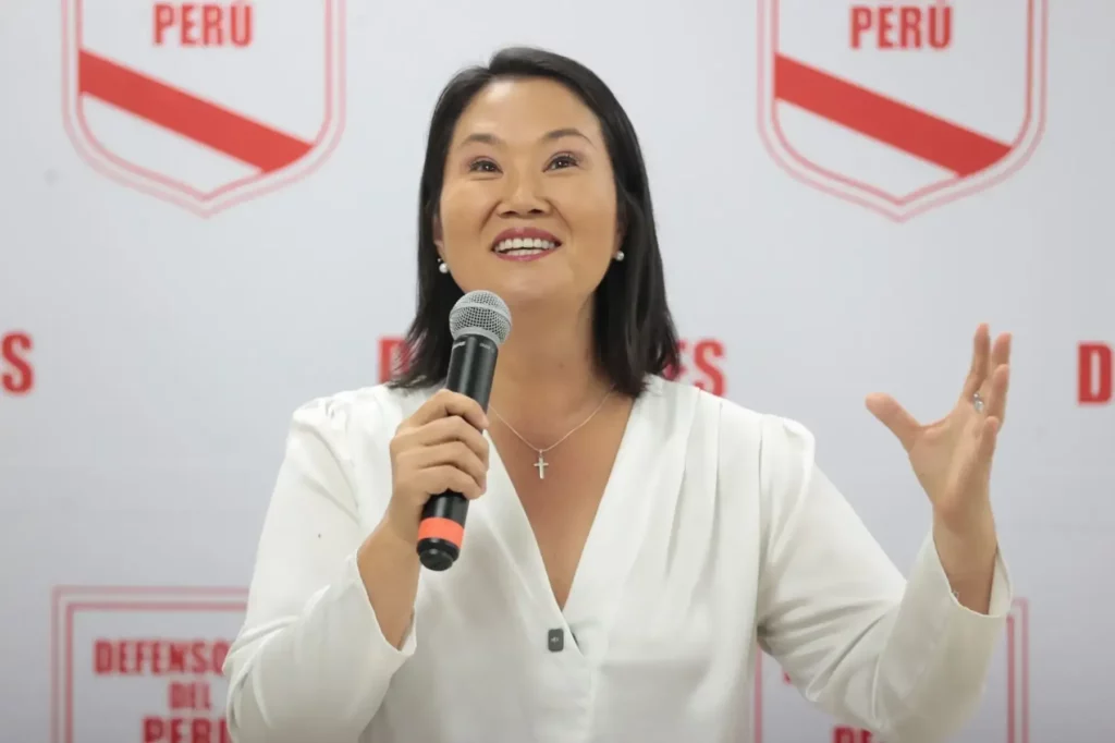 Keiko Fujimori propone obras para ampliar el acceso al agua potable en costa, sierra y selva
