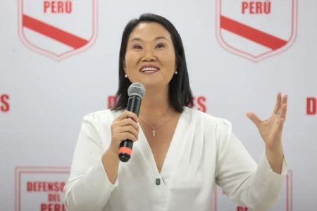 Keiko Fujimori propone obras para ampliar el acceso al agua potable en costa, sierra y selva