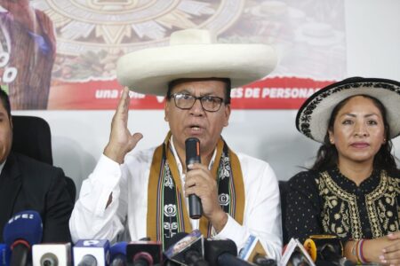 Roberto Sánchez afirma que «el proceso electoral no ha concluido» y convoca a marcha para este viernes Roberto Sánchez afirma que "el proceso electoral no ha concluido" y convoca a marcha para este viernes