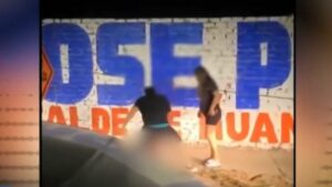 Padre es investigado por golpear con una correa a su hija adolescente tras encontrarla en una fiesta en Trujillo
