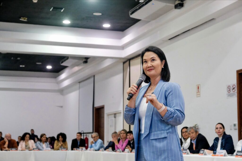 Keiko Fujimori pide a legisladores electos «trabajar por el bienestar del país»