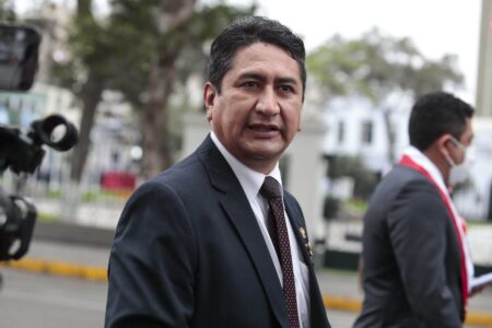 Tribunal Constitucional reiteró que la prisión preventiva de Vladimir Cerrón quedó anulada