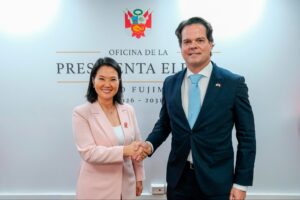 Keiko Fujimori se reunió con el embajador de Estados Unidos para abordar cooperación y comercio