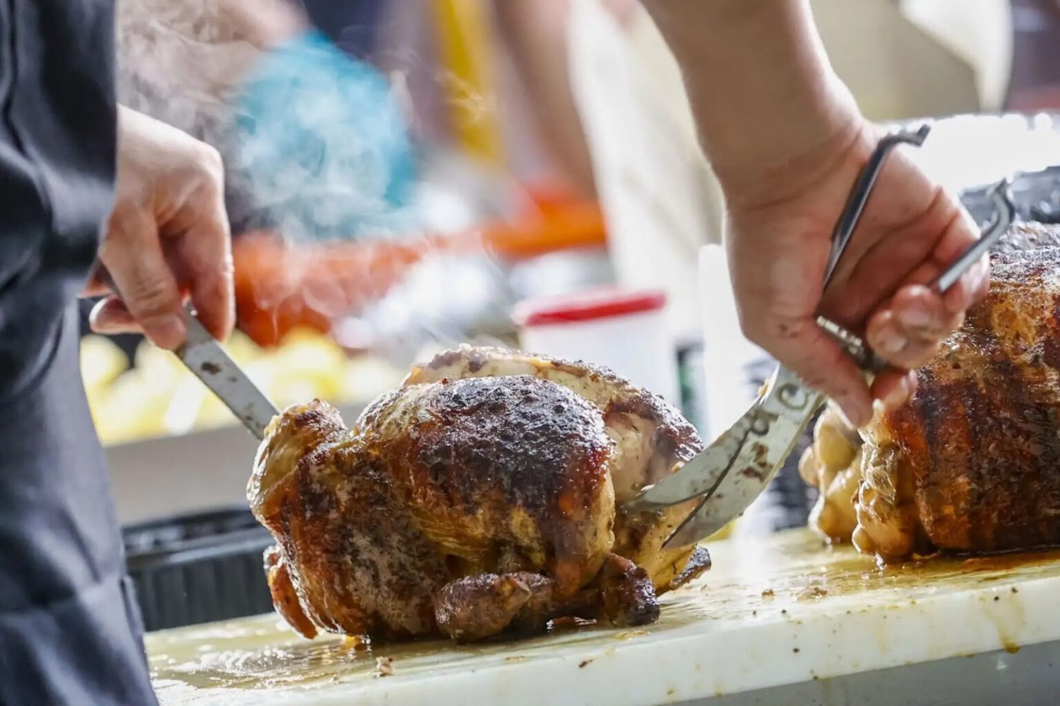 Pollo a la brasa genera más de S/12 000 millones al año en la economía peruana Pollo a la brasa genera más de S/12 000 millones al año en la economía peruana