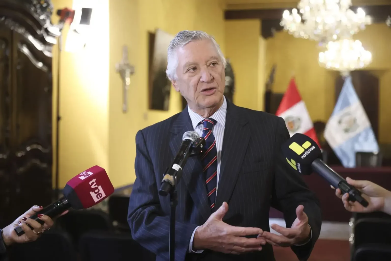 Canciller Carlos Pareja viajará a Estados Unidos por el bicentenario de las relaciones diplomáticas