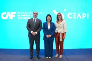 CAF y CEAPI ratifican su compromiso con el Perú en reunión con Keiko Fujimori