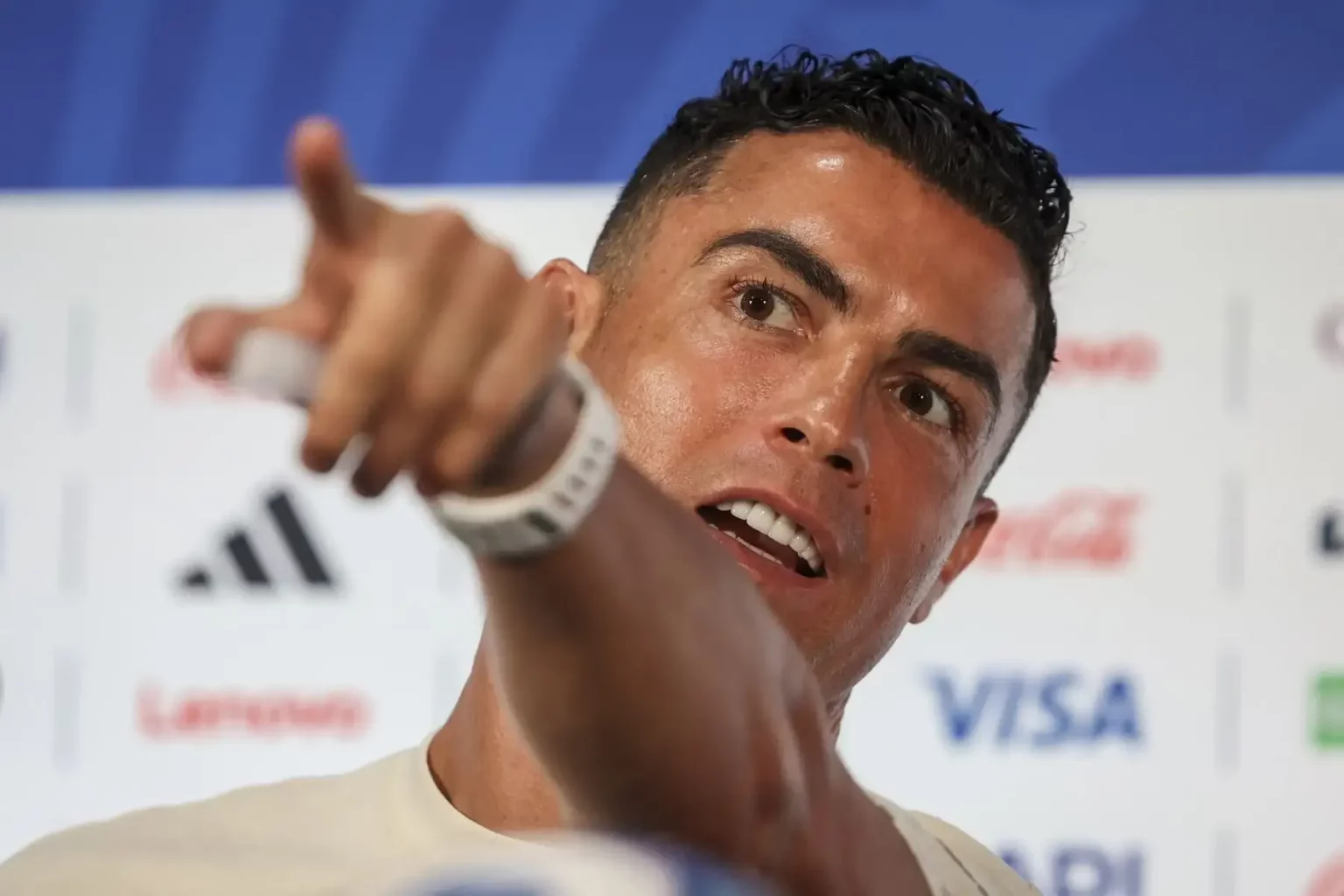 Cristiano Ronaldo asegura que seguirá jugando con Portugal hasta que él lo decida
