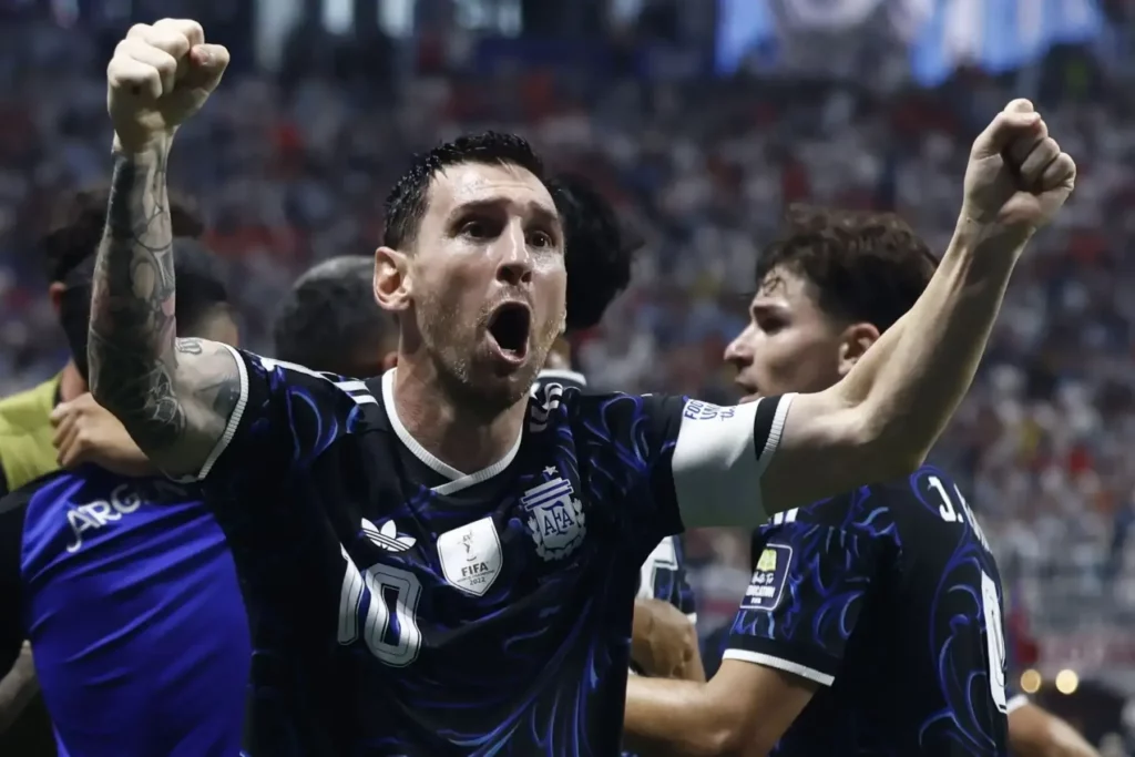 Argentina jugará la final del Mundial 2026 tras vencer 2-1 a Inglaterra