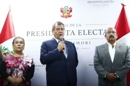 Jorge Nieto plantea que el Buen Gobierno presida una de las mesas directivas del Congreso Jorge Nieto plantea que el Buen Gobierno presida una de las mesas directivas del Congreso