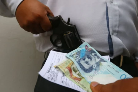 Diputado propone ampliar el congelamiento de fondos vinculados con la extorsión