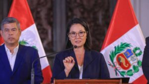 Gobierno anuncia subsidio de hasta 20 % para transportistas por alza de combustibles