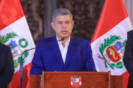 Premier Luis Galarreta solicita al Pleno de Diputados exponer la política general del Gobierno