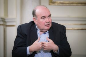 Rafael López Aliaga cuestiona a Rafael Rey por declaraciones sobre trenes Caltrain: «Está creando un problema gravísimo»