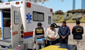Policía interviene «narcoambulancia» con más de 70 kilos de cocaína en Ayacucho Policía interviene "narcoambulancia" con más de 70 kilos de cocaína en Ayacucho