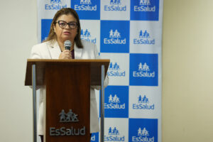 EsSalud restringe nuevos contratos por locación de servicios y reduce asesores