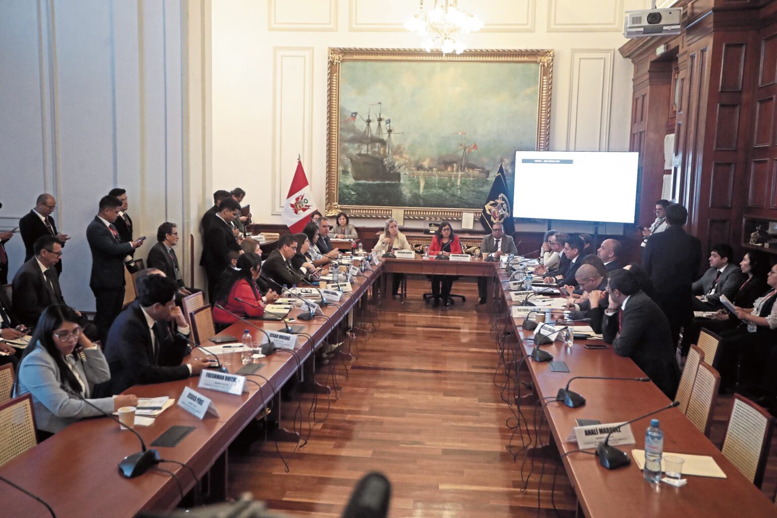 Comisión de Constitución plantea archivar pedido de facultades del Ejecutivo