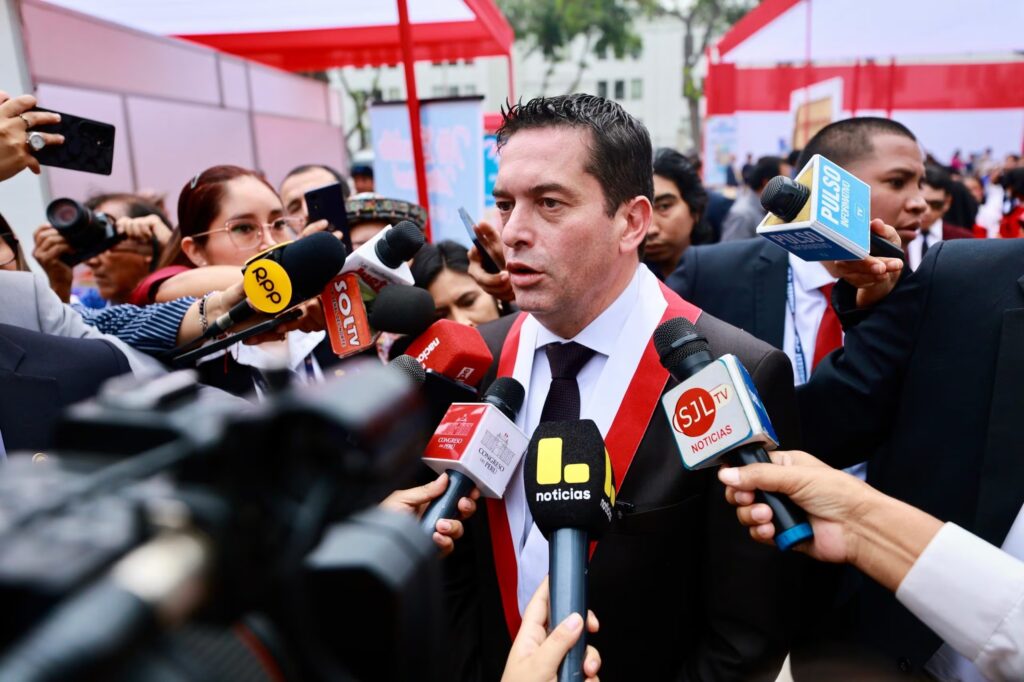 Miguel Torres cuestiona moción de censura de JPP contra César Astudillo: «Rápidos para pedir una censura y poco rápidos para lo que verdaderamente necesita el Perú»