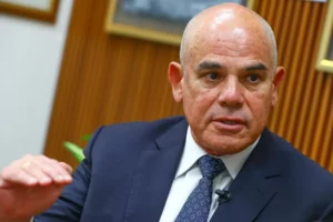Ministerio de Justicia plantea reforma profunda del sistema penitenciario sin fines políticos