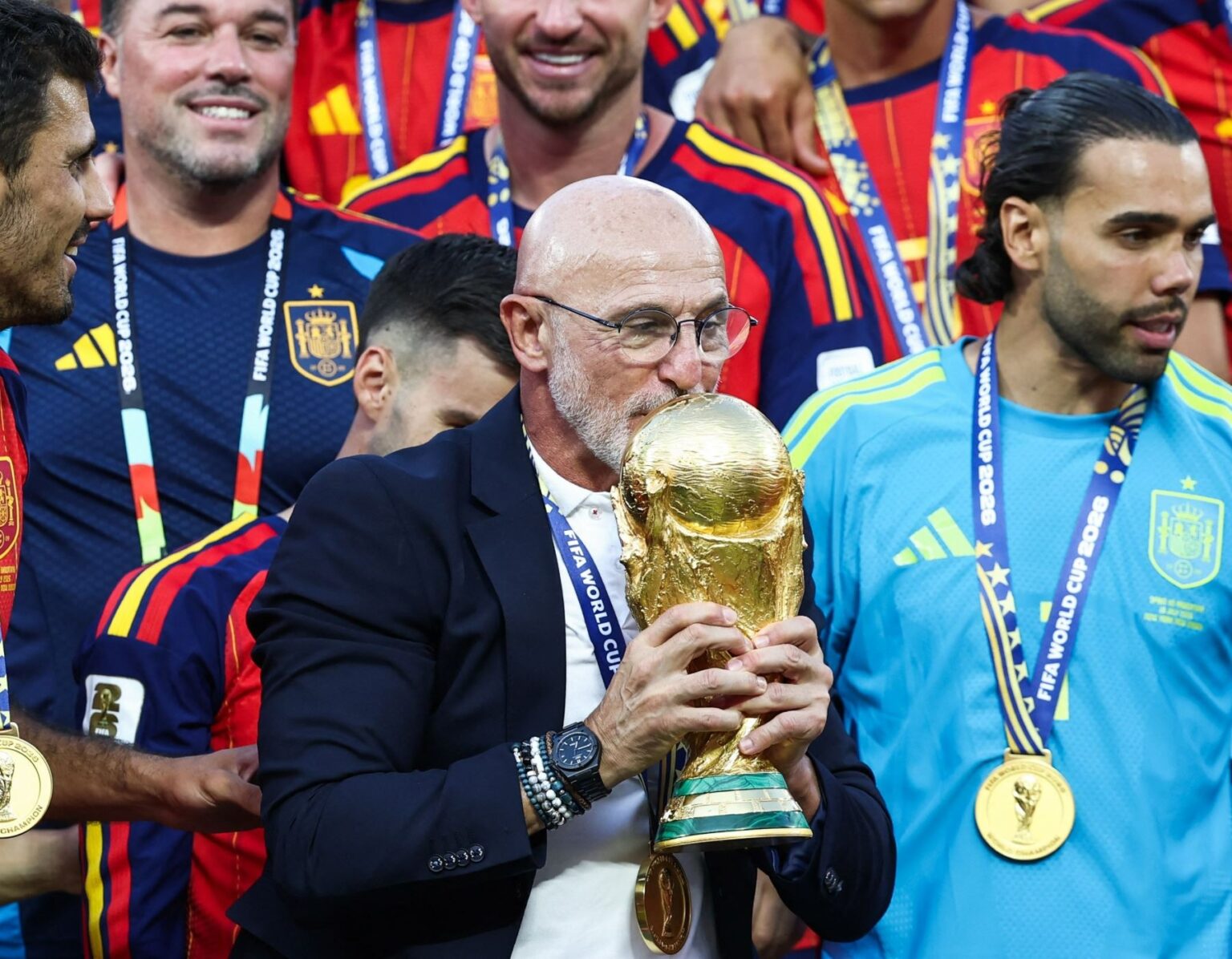 Luis de la Fuente extiende su contrato con España hasta 2032