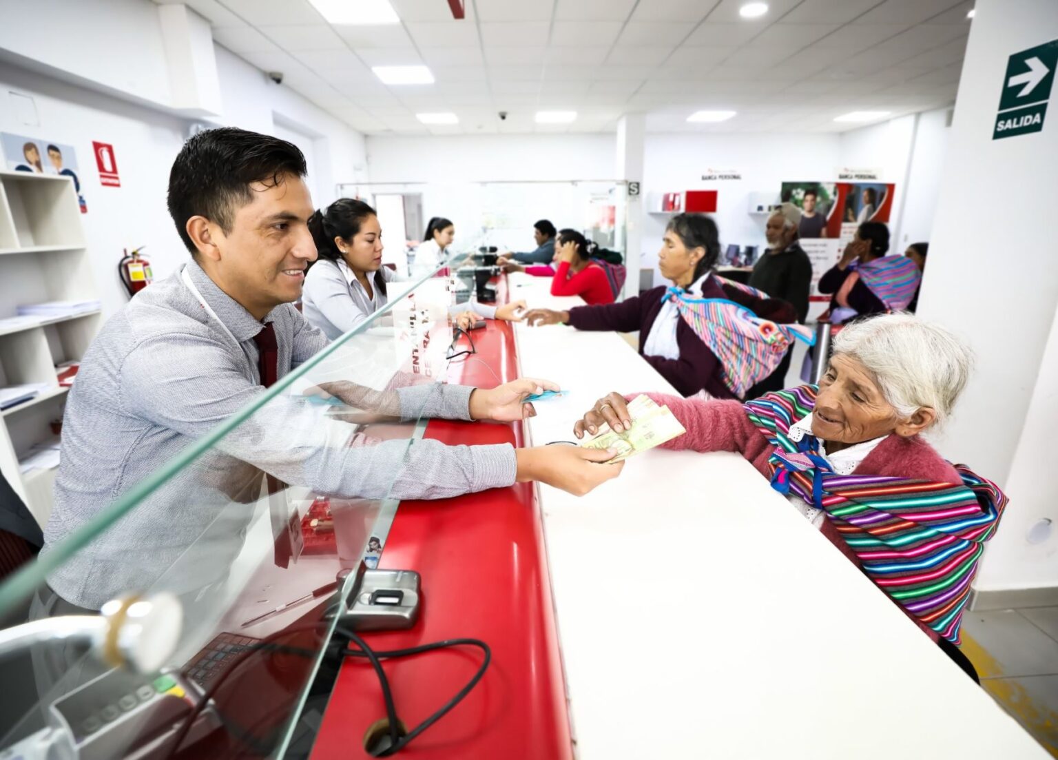 Pensión 65: adultos mayores pueden cobrar subvención de S/350 desde el 5 de octubre