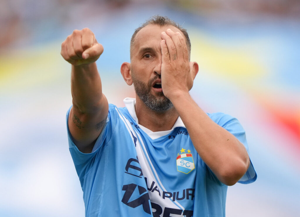 Sporting Cristal vence 3-2 a Alianza Lima en un intenso partido por el Torneo Clausura