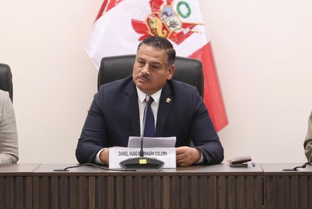 Hermana del senador Daniel Barragán es nombrada asesora de la presidencia ejecutiva de EsSalud