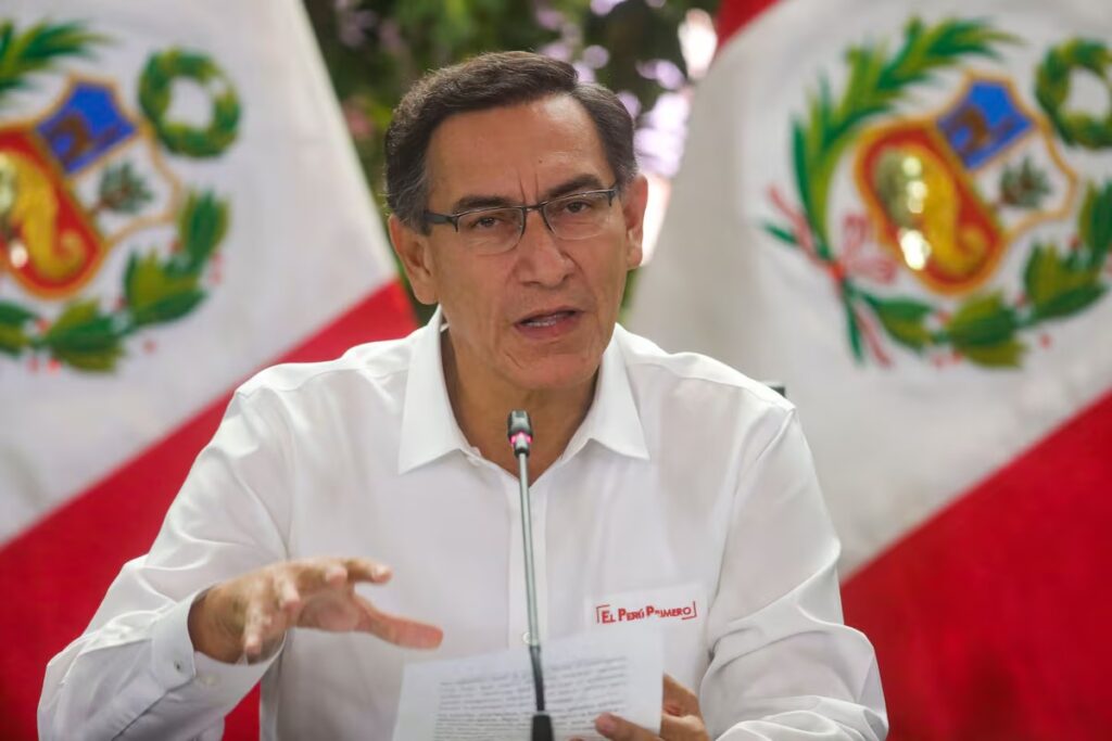 Martín Vizcarra es llevado de emergencia a un hospital por problemas de salud