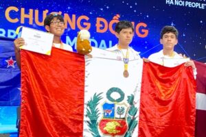 Escolares peruanos ganan tres medallas de bronce en Olimpiada Internacional de Astronomía