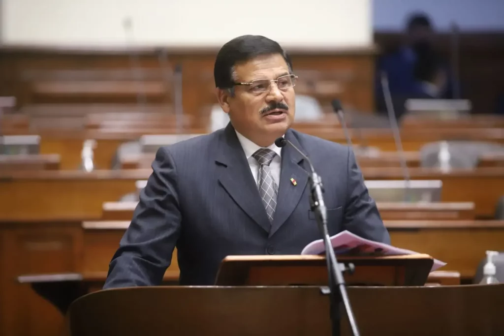 Partido Obras a favor de ampliar facultades legislativas en seguridad ciudadana y fenómeno El Niño