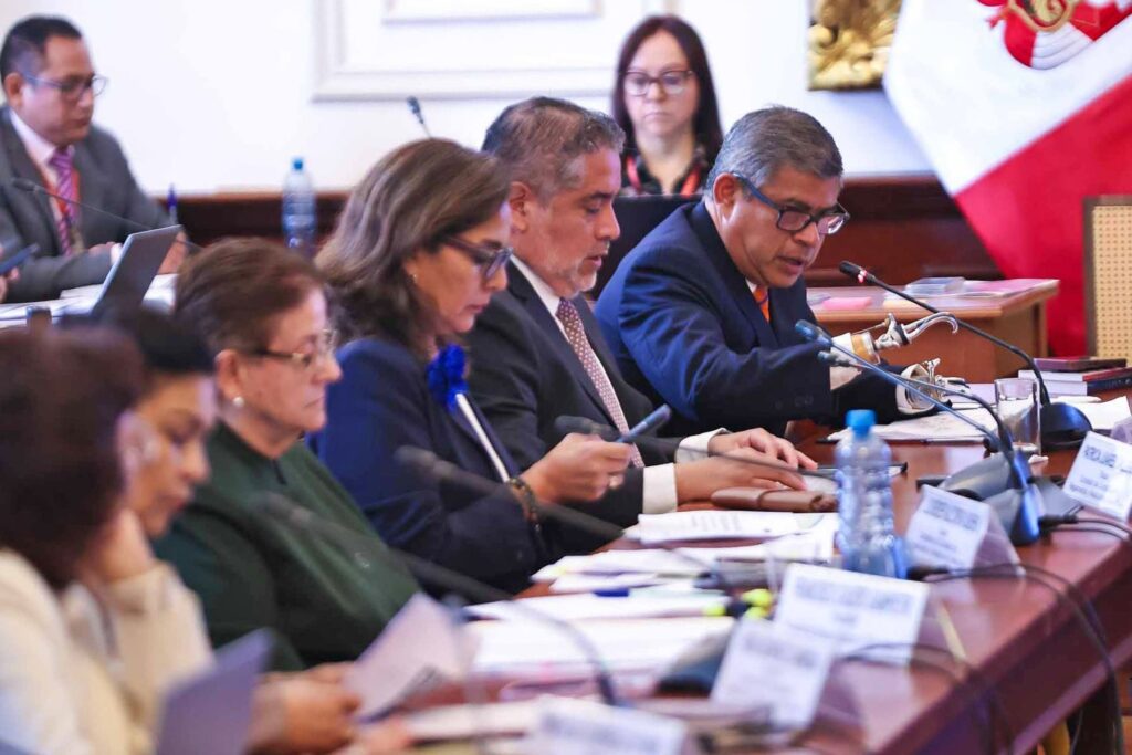 Galarreta afirma que el Gobierno pondrá orden con o sin facultades legislativas