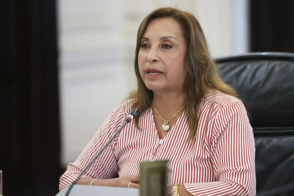Fiscalía archiva investigación contra Dina Boluarte por presunto enriquecimiento ilícito